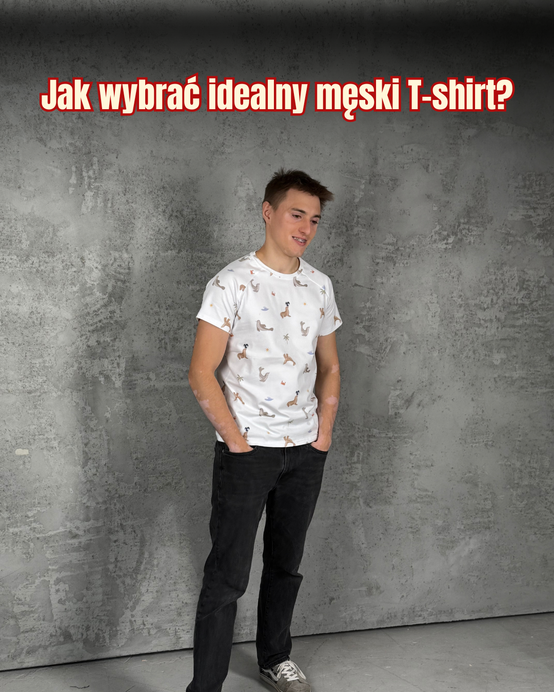 Męski T-shirt premium polskiej produkcji o gramaturze 220g – wzór fullprint na modelu.